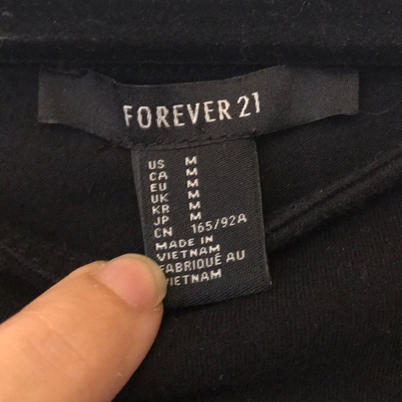 Forever 21 crop top - Picture 2 of 2